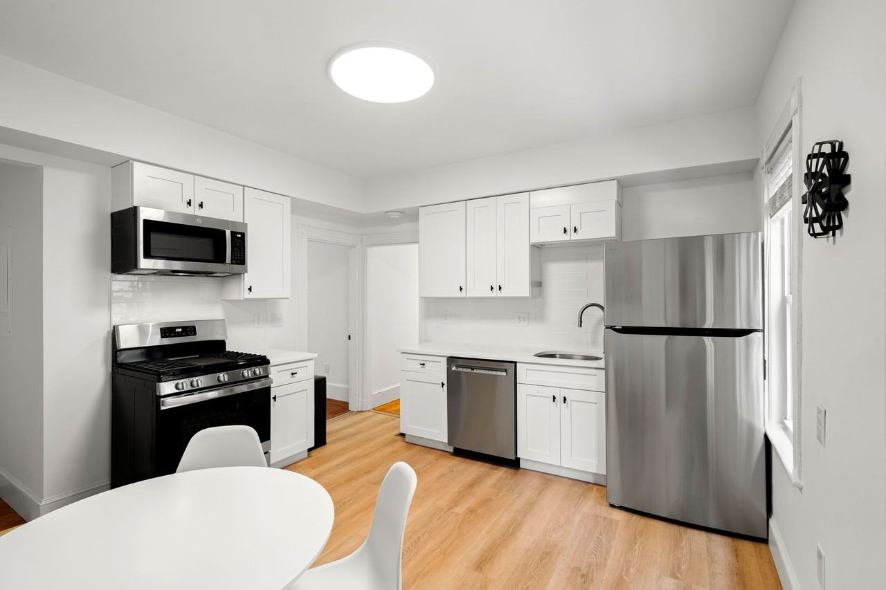 21 Sudan St #1 - Photo 6 of 13