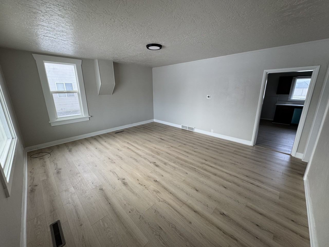 320 W 300 N #NA - Photo 5 of 9