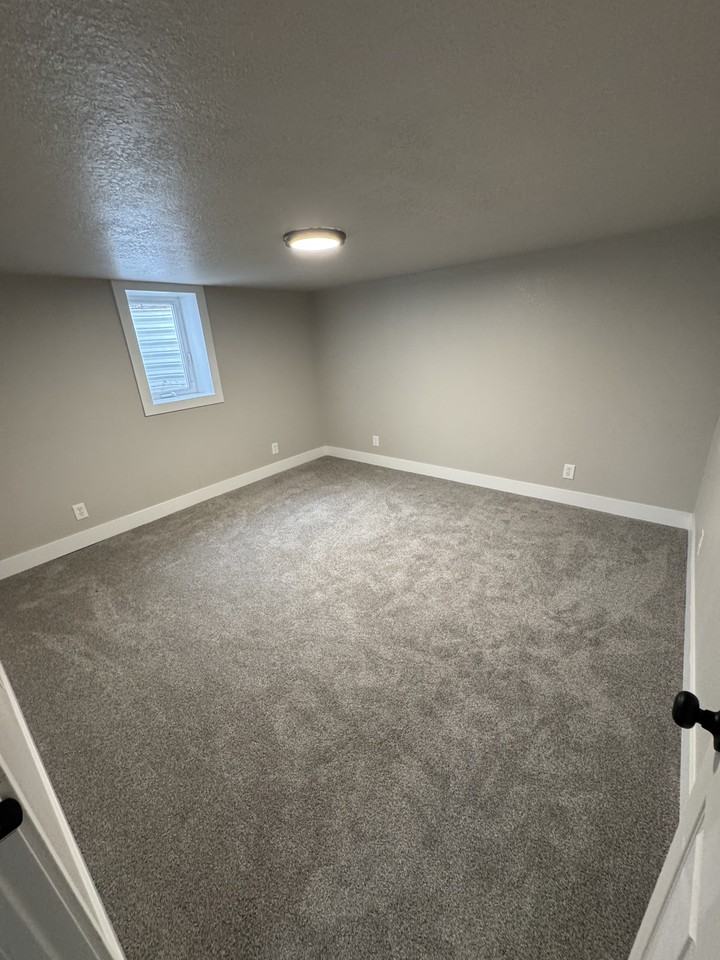 320 W 300 N #NA - Photo 6 of 9