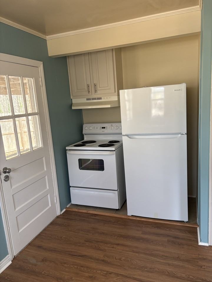 607 Highland Ave #NA - Photo 7 of 16