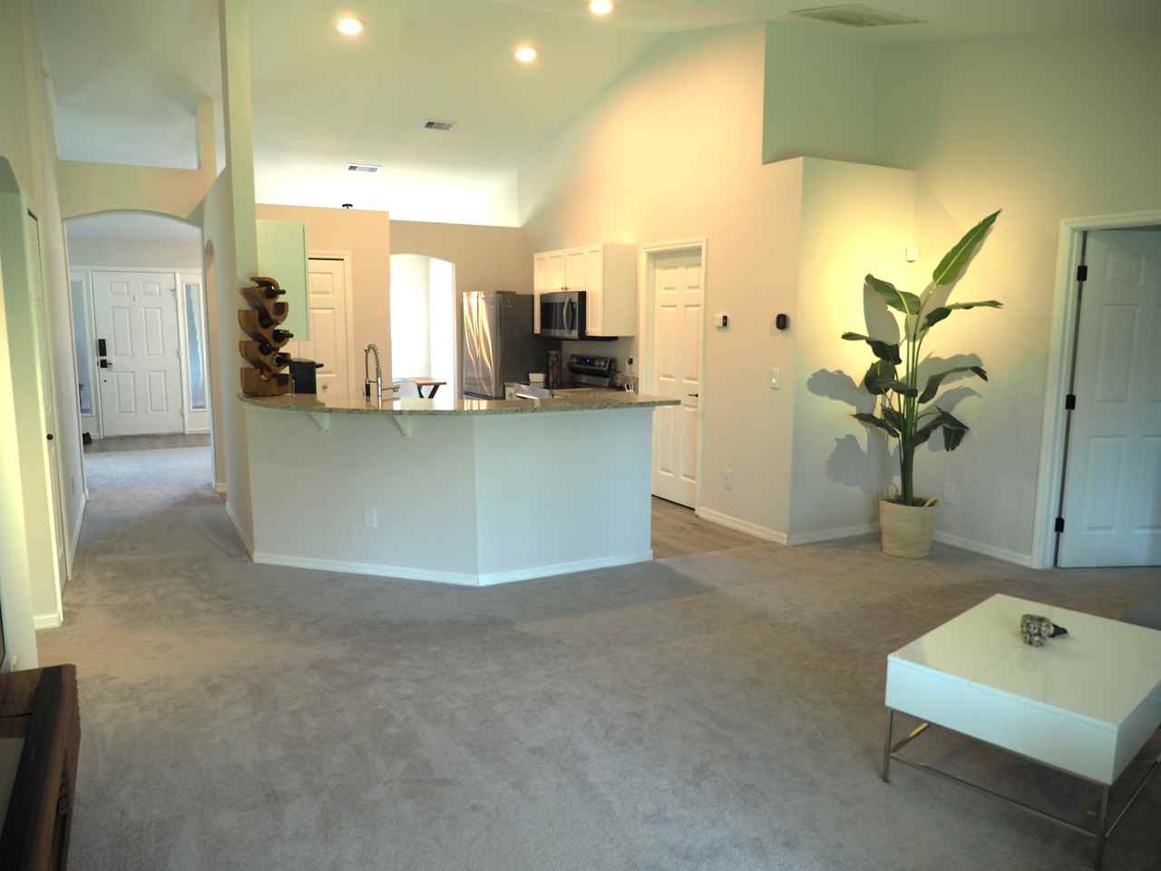 1601 Sw Ocean Cove Ave #NA - Photo 3 of 17