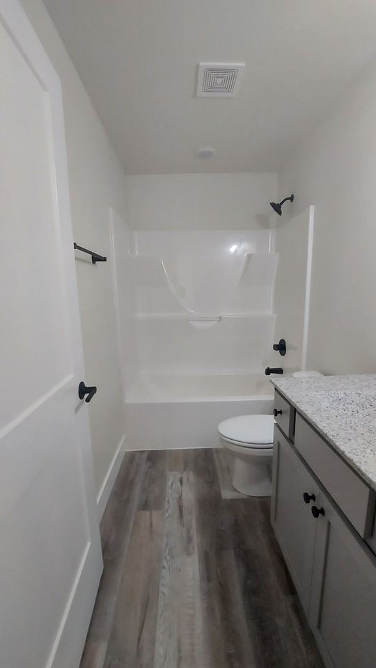 507 Eagle St #507 - Photo 4 of 11