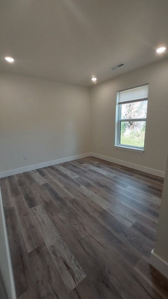 507 Eagle St #507 - Photo 5 of 11
