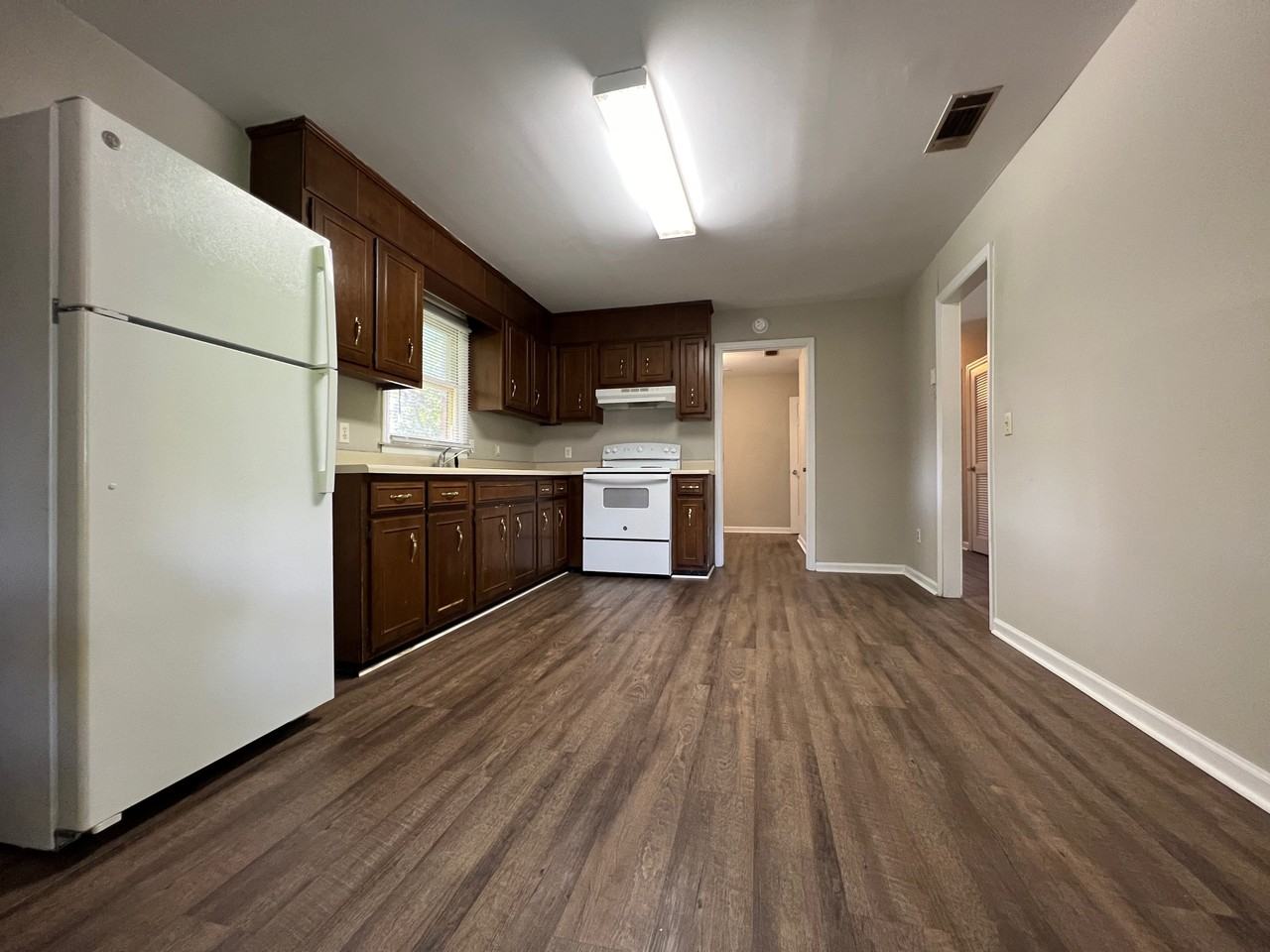 122 Anthony St #NA - Photo 4 of 16