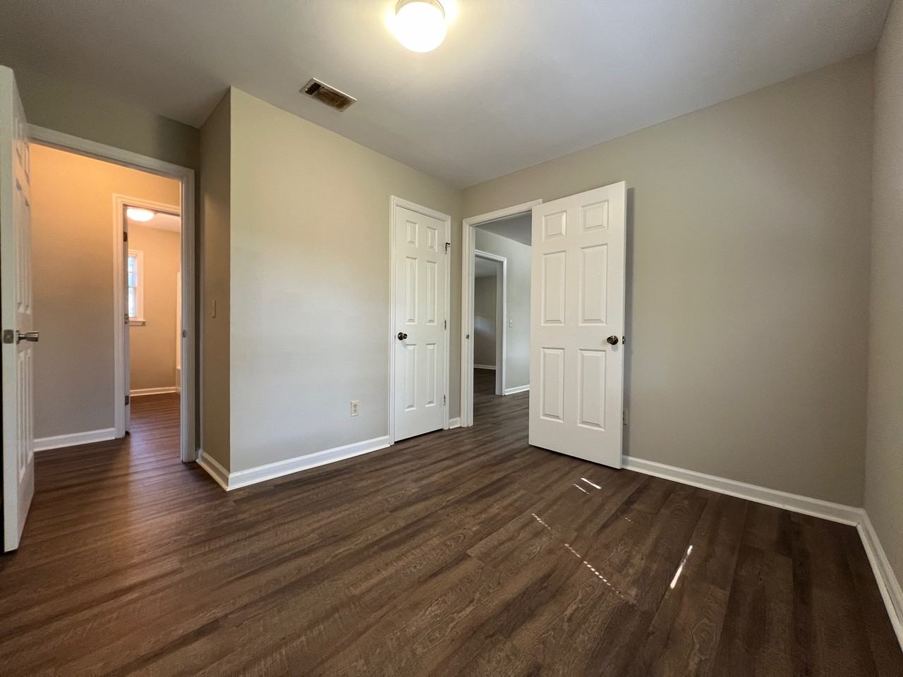 122 Anthony St #NA - Photo 5 of 16