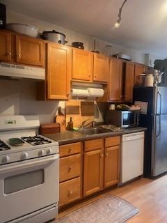 18 Mead St #3A - Photo 4 of 10