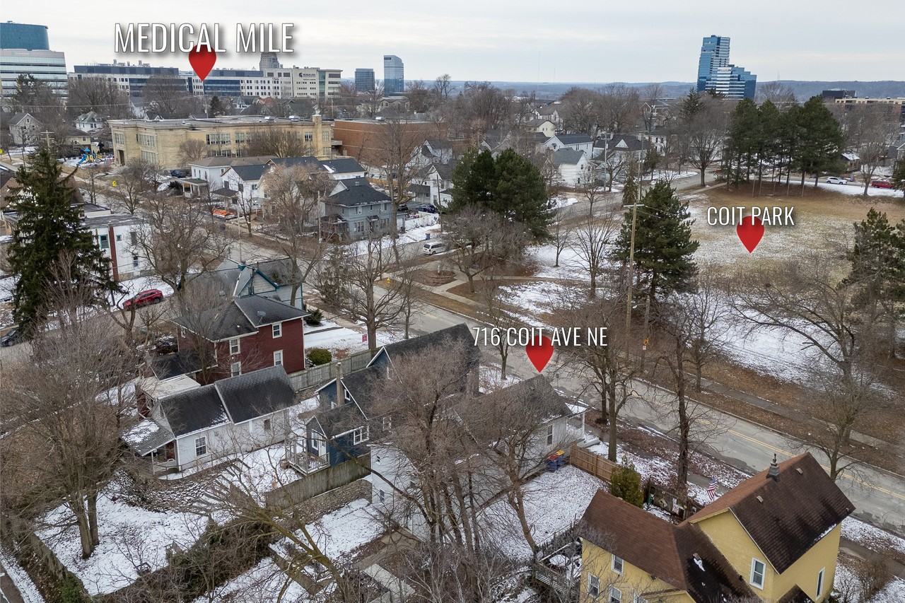 716 Coit Ave Ne #A - Photo 2 of 34