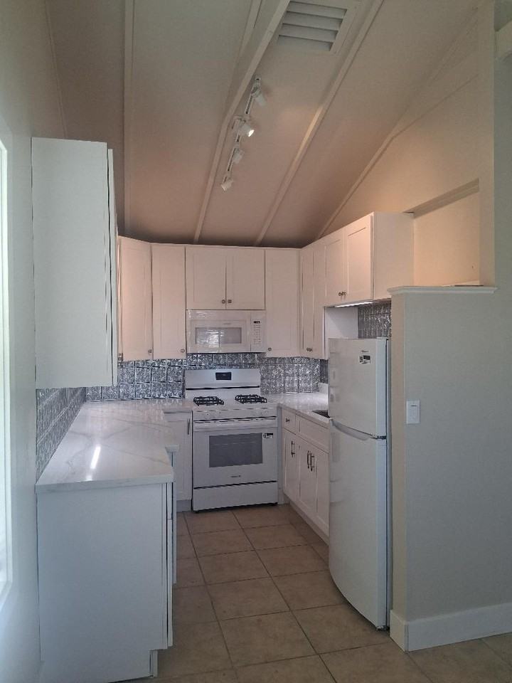 1317 Chanticleer Ave #NA - Photo 4 of 15