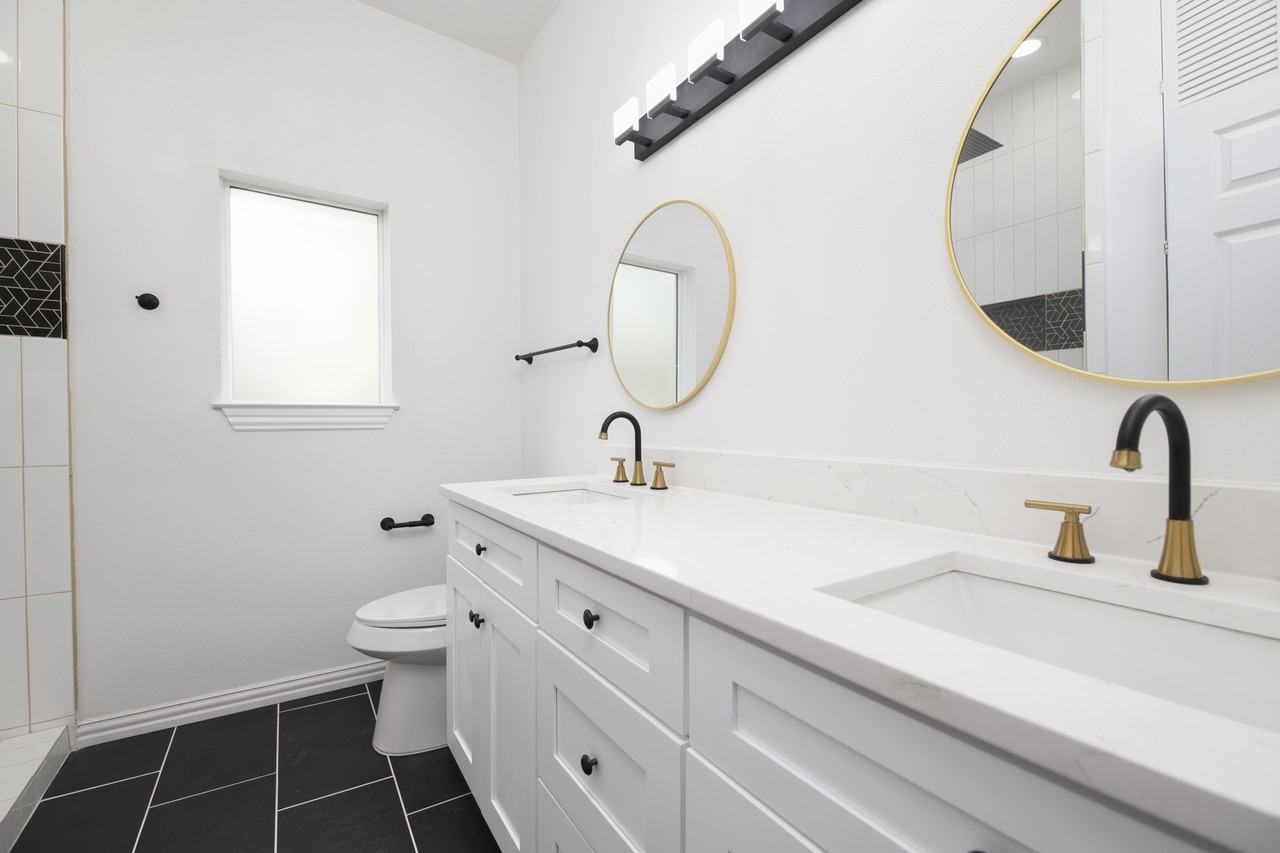 1411 Mckinley Ave #NA - Photo 4 of 20