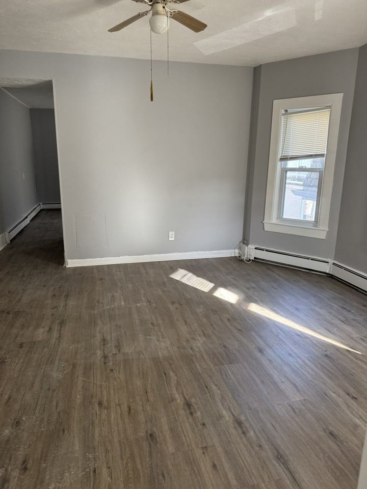23 W Wyoming Ave #6 - Photo 5 of 10