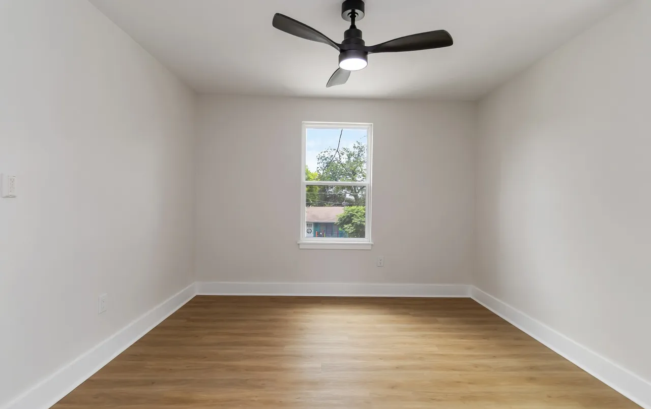 237 Carle Ave #NA - Photo 2 of 20