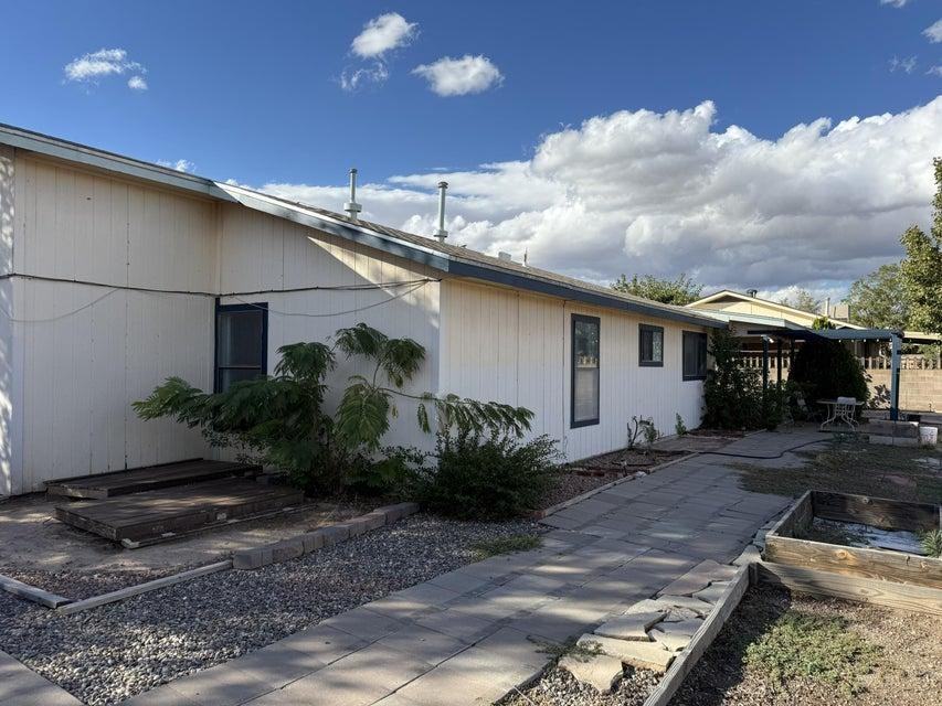 290 Asbury Rd Ne - Photo 6 of 20