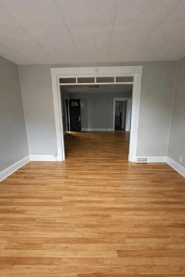 265 W Main St #1 - Photo 4 of 15