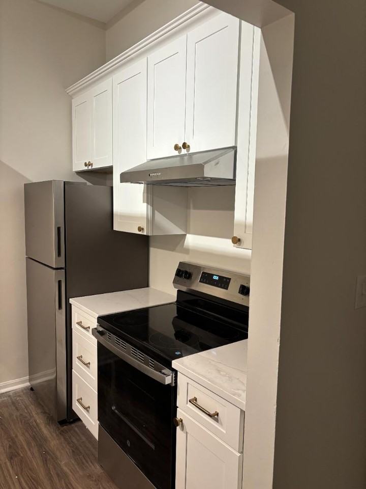 Manors On Main - Photo 6 of 11