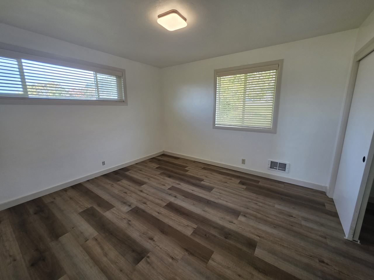 15652 Highway 101 N #1 - Photo 6 of 11