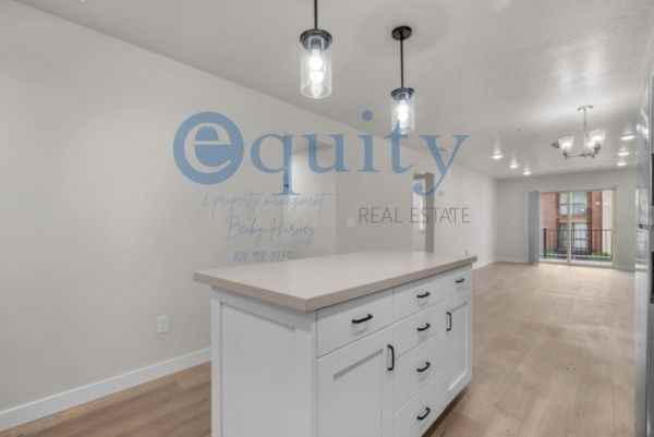 1032 E 400 S #1 - Photo 7 of 40