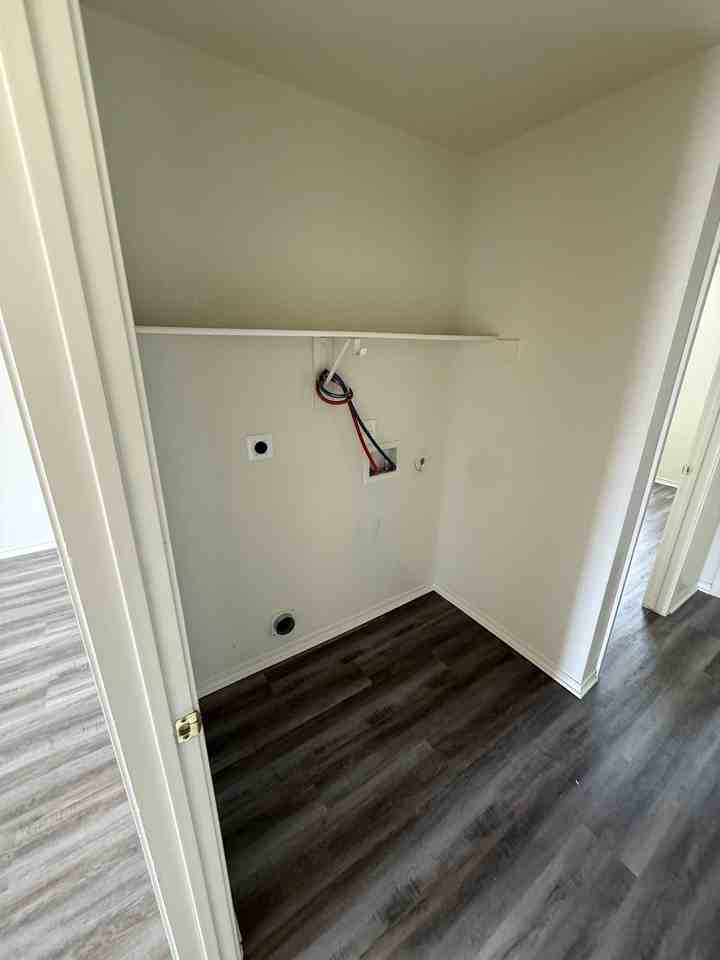 2812 Leroy Cir #A - Photo 5 of 10