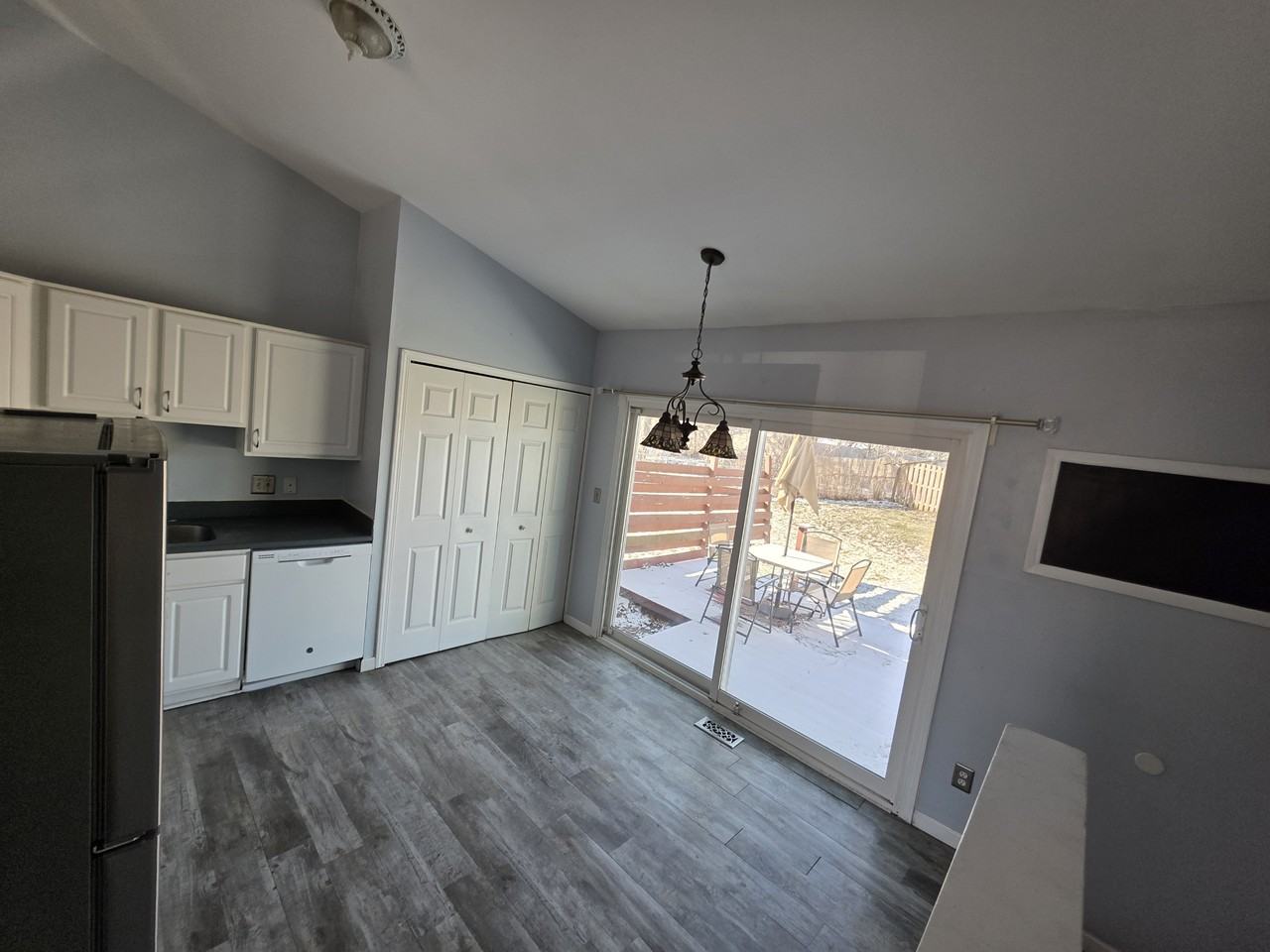 2063 Champagne Dr #NA - Photo 2 of 19