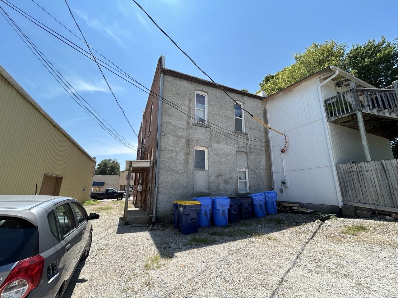 617 E 4th St #2 - Photo 2 of 9