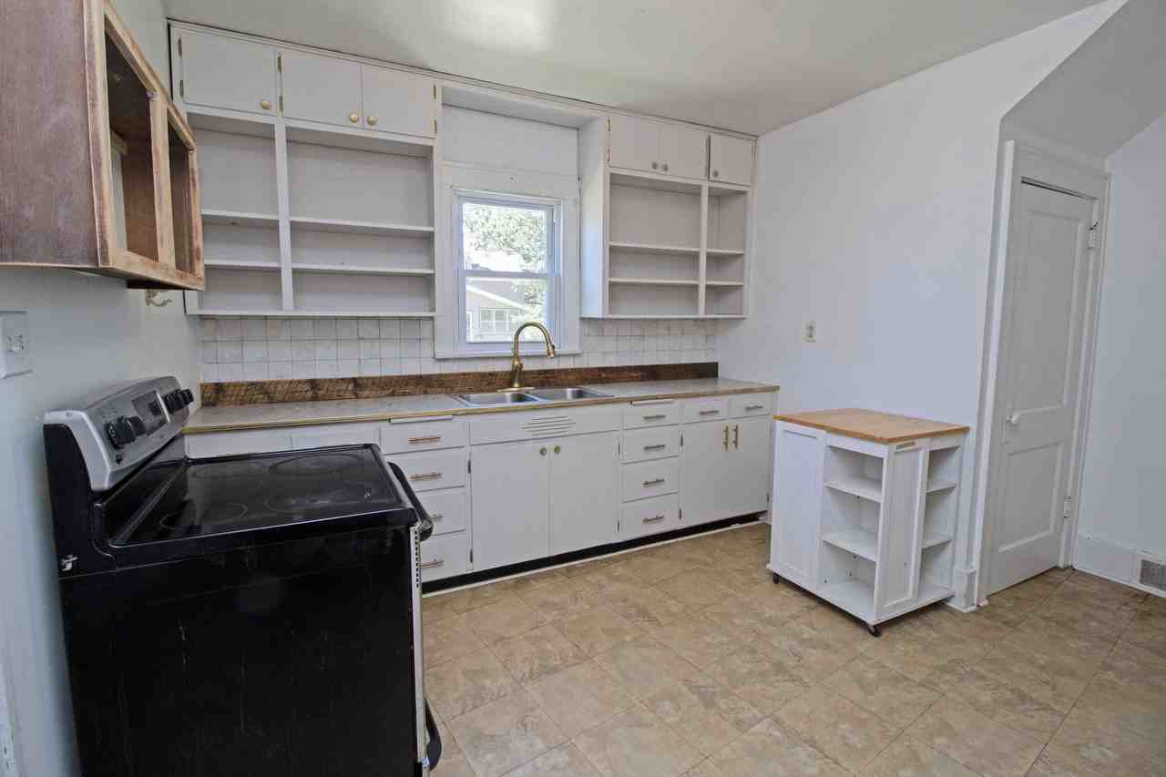 433 5th Ave Ne #2 - Photo 3 of 11