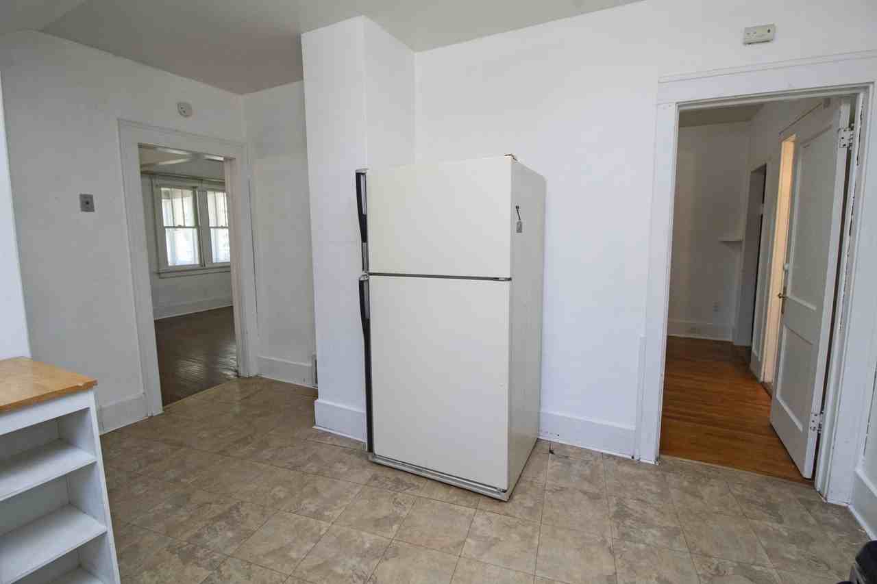 433 5th Ave Ne #2 - Photo 6 of 11