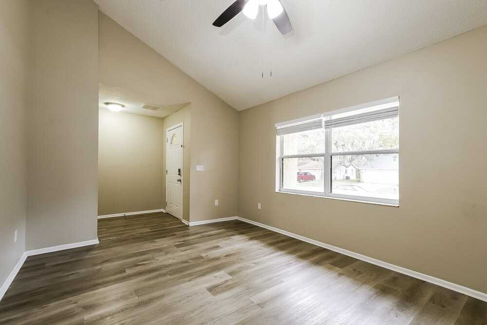 122 Winding Ridge Dr - Photo 3 of 16