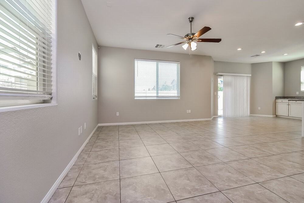 3164 Varenna Ridge Ave - Photo 5 of 16