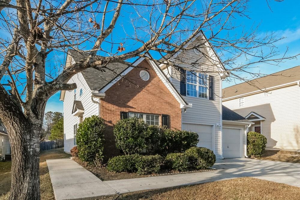 2485 Oakland Spring Dr - Photo 4 of 17