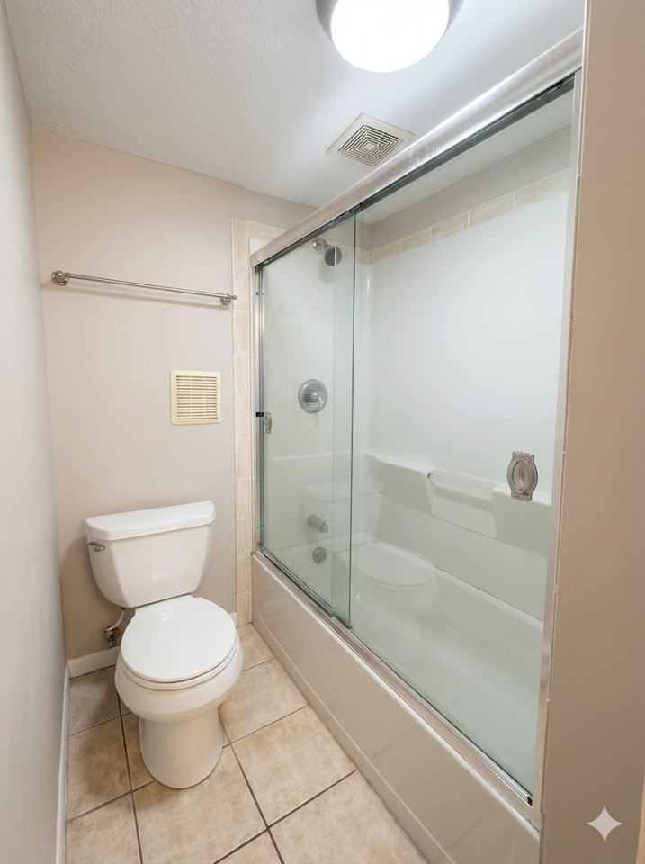 956 S Lincoln St #956-1-2 - Photo 4 of 11