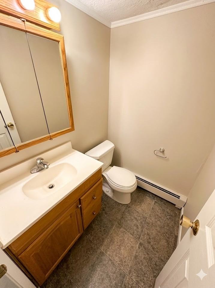 956 S Lincoln St #956-1-2 - Photo 5 of 11