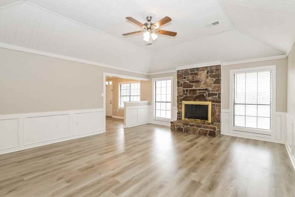 8163 Cairn Dr - Photo 6 of 20