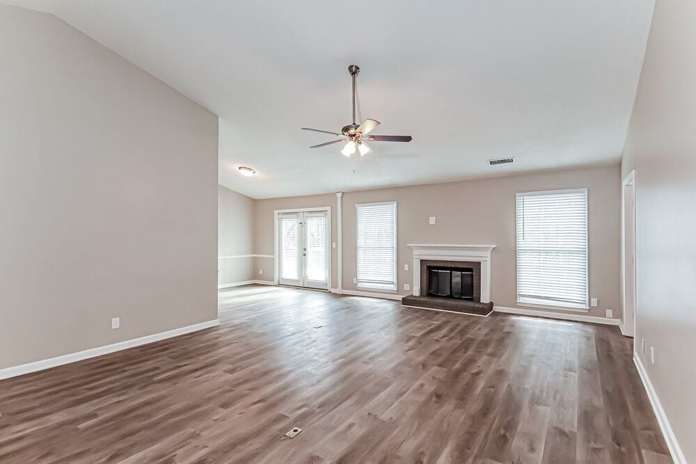 2437 Country Lake Ln - Photo 3 of 19