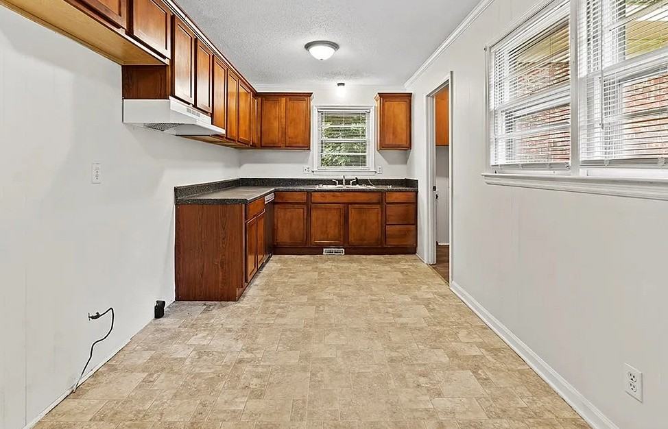 107 Avondale Rd #1 - Photo 2 of 10