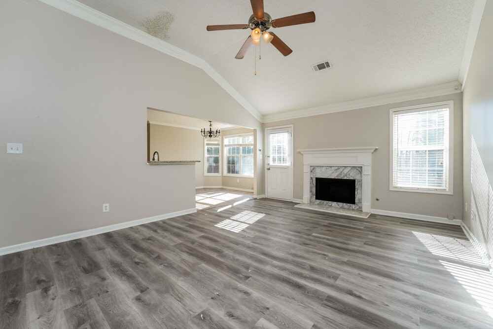 2001 Reserve Pkwy - Photo 5 of 20