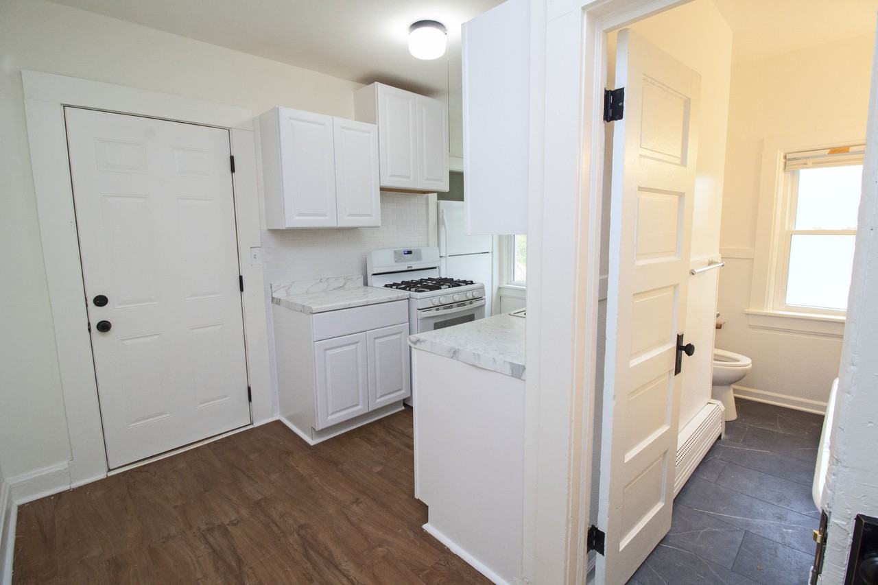 867 Central Ave W #2 - Photo 4 of 14