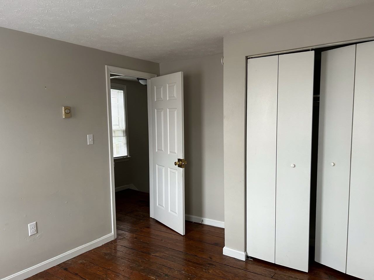 329 N Loudoun St #3 - Photo 3 of 5