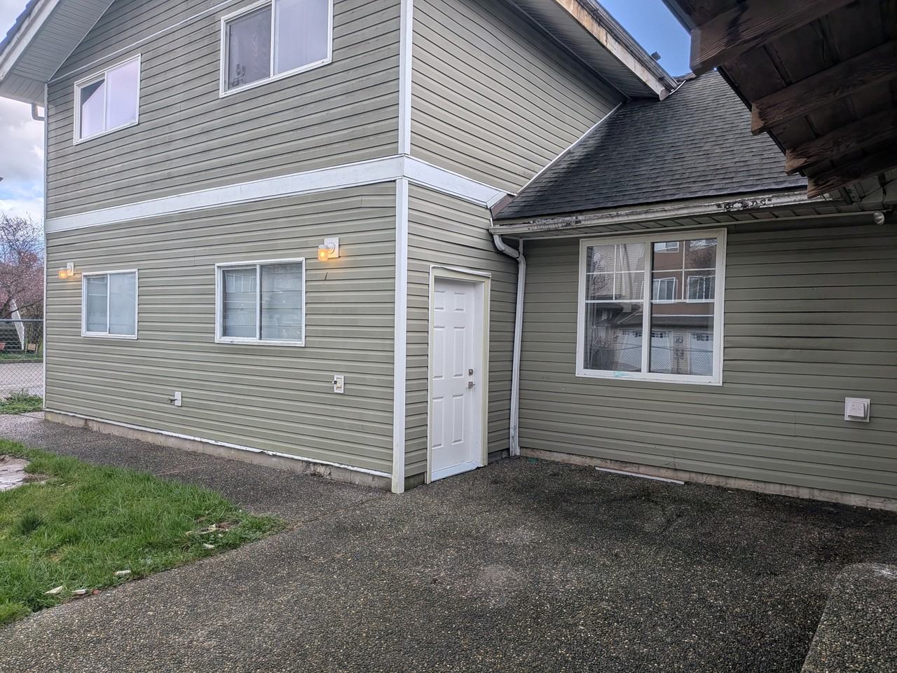 46365 Cessna Dr #1 - Photo 5 of 6