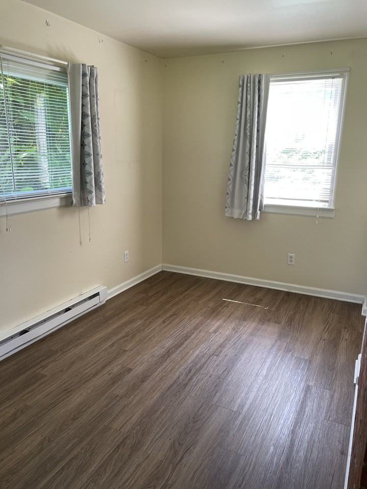 7 Valley Cir #A - Photo 6 of 9