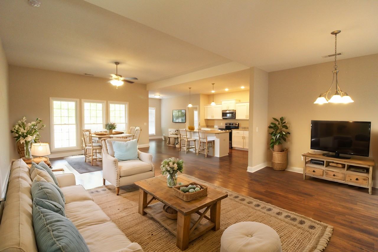 209 Fallen Leaf Dr #1 - Photo 2 of 24