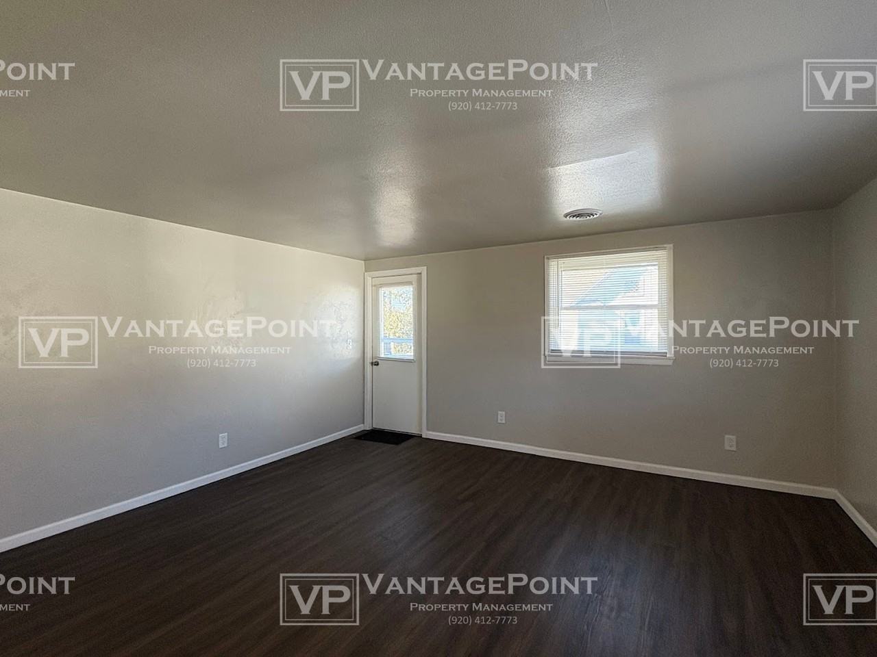 521 1/2 S Sawyer St Uppr - Photo 6 of 17