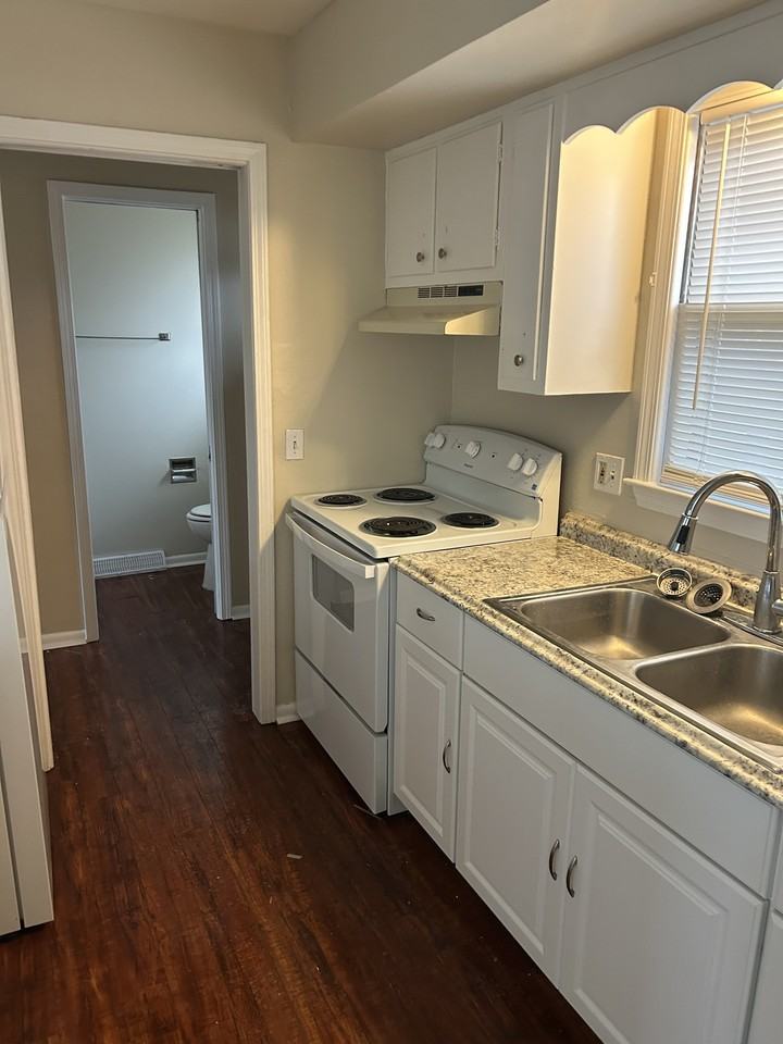 1138 Ferndale Ave #1138 - Photo 2 of 18