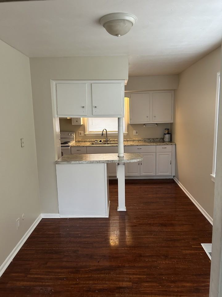 1138 Ferndale Ave #1138 - Photo 4 of 18