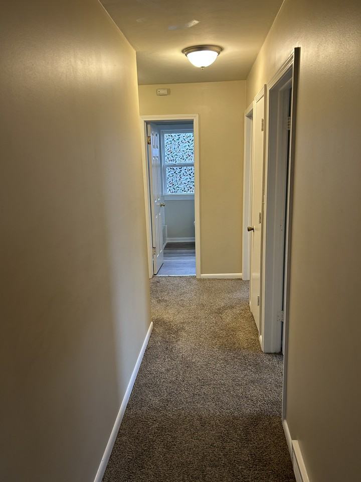 1138 Ferndale Ave #1138 - Photo 7 of 18