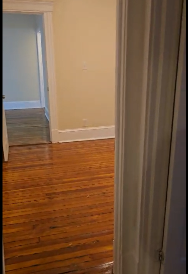 28 Sterling St #1 - Photo 4 of 7