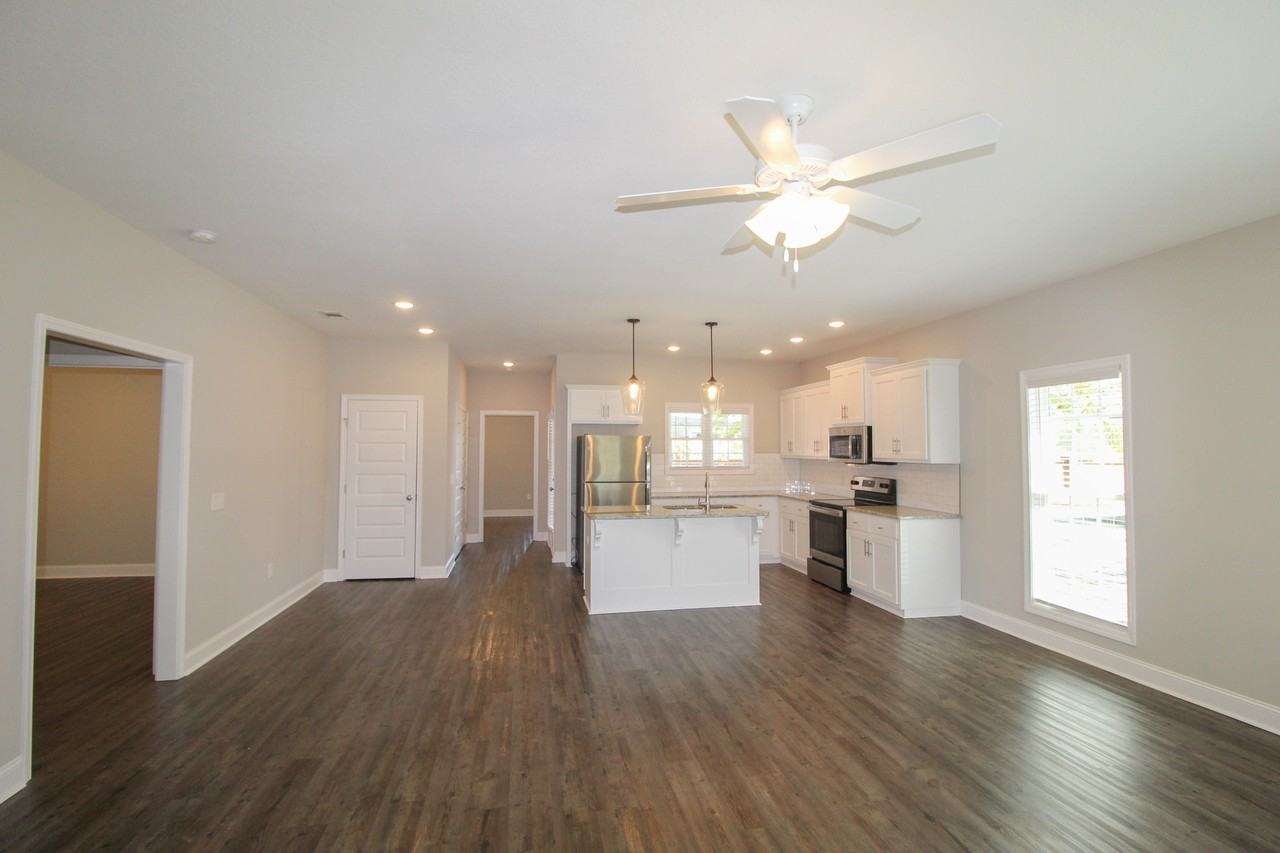 22 Grove Cir #1 - Photo 7 of 24