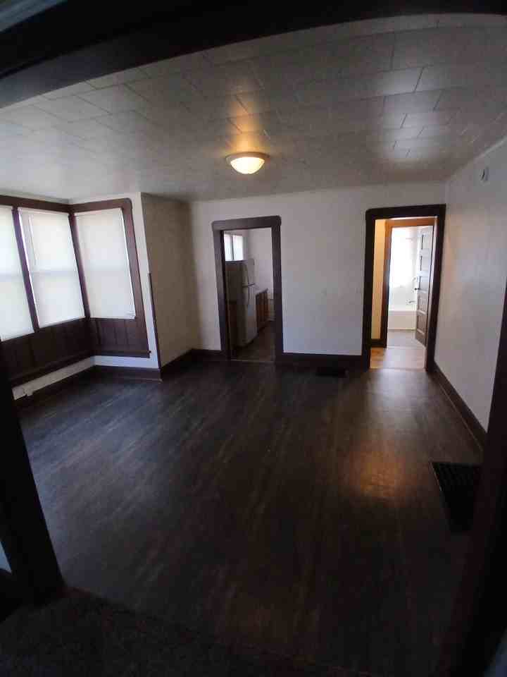 1510 School St #1 - Photo 4 of 8