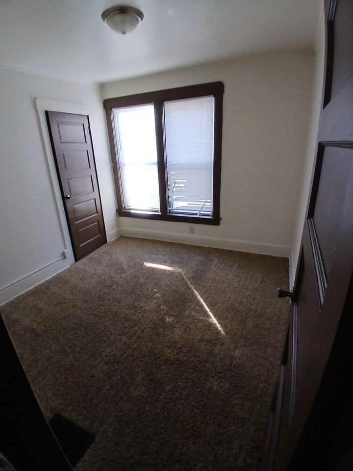 1510 School St #1 - Photo 5 of 8