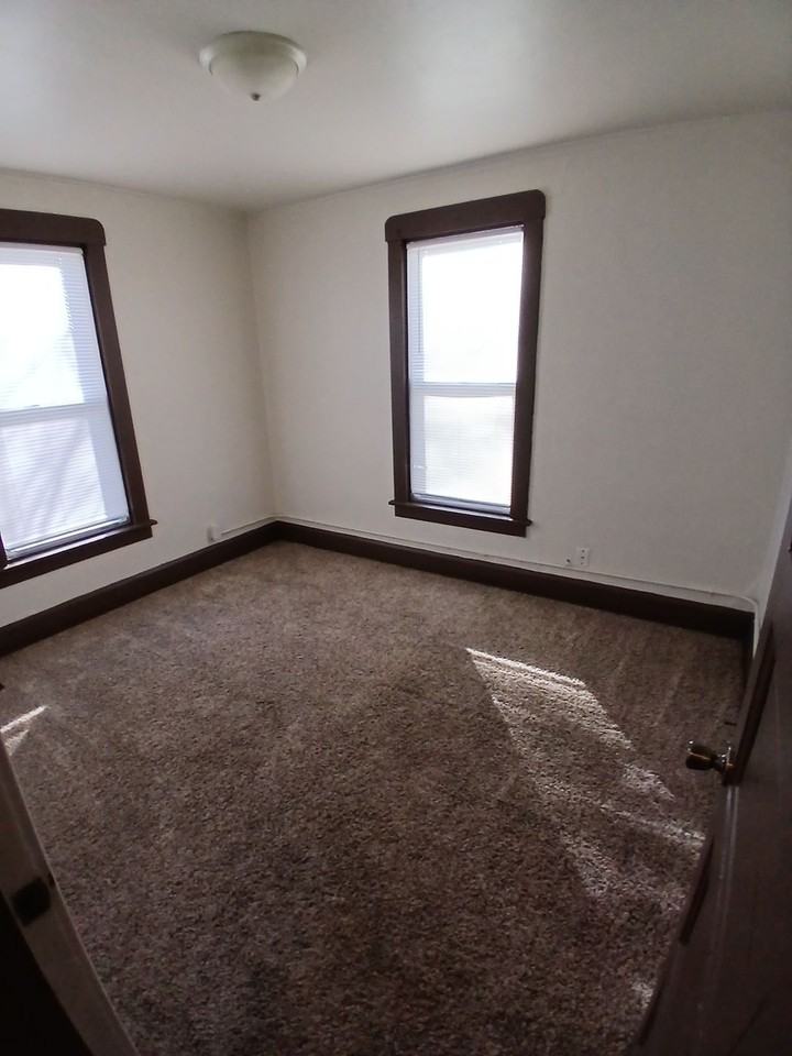 1510 School St #1 - Photo 6 of 8