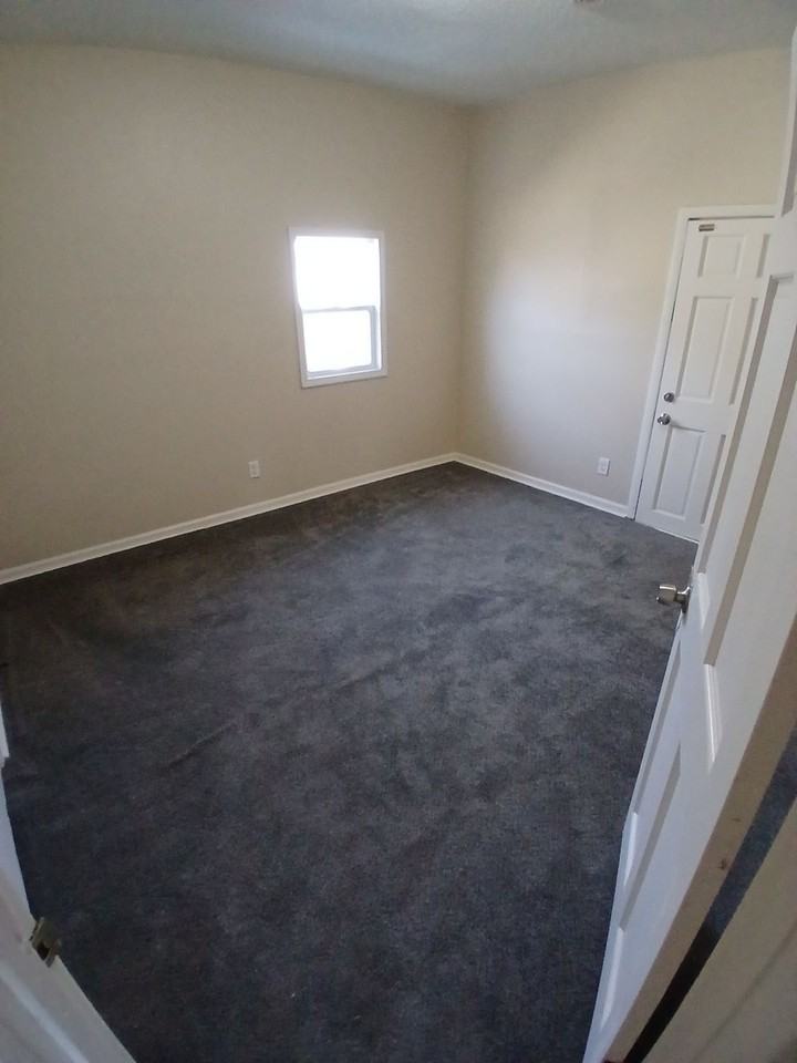 1229 S Church St #2 - Photo 7 of 9