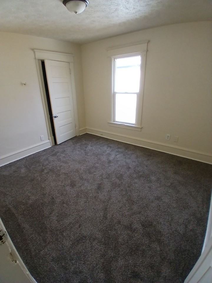 231 Forest Ave #1 - Photo 6 of 10